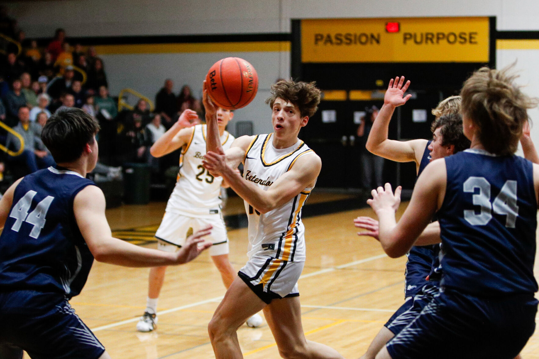 012423-qc-spt-pv-bett hoops boys-02.jpg